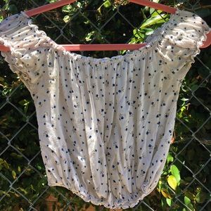 Brandy Melville off the shoulder top